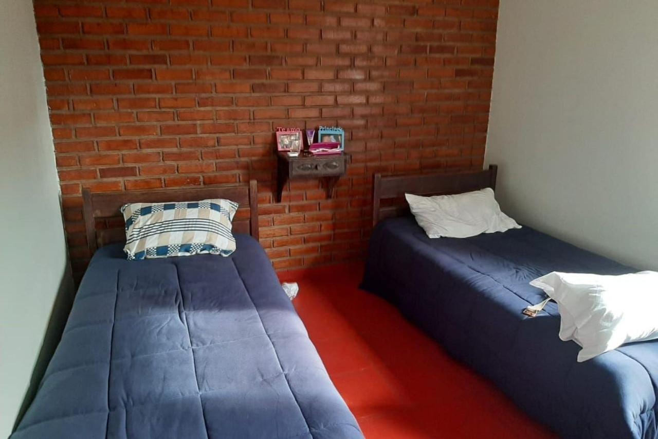 Casa 5 Quartos, Ampla, A 100 Metros Da Praia. Amigos E Familia Sao Bem Vindos A Essa Casa. Venha Viver Momentos Inesqueciveis Aqui. グアラパリー エクステリア 写真
